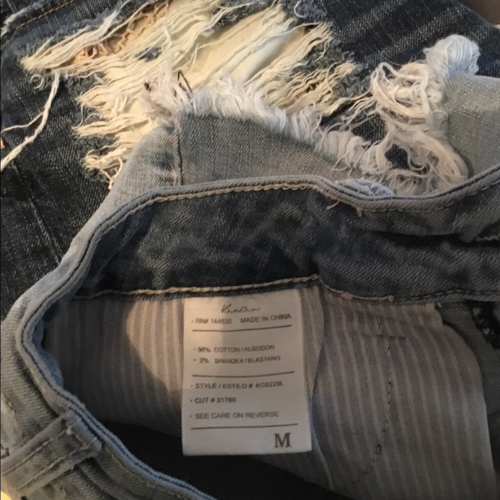 Shorts - Picture 5 of 8